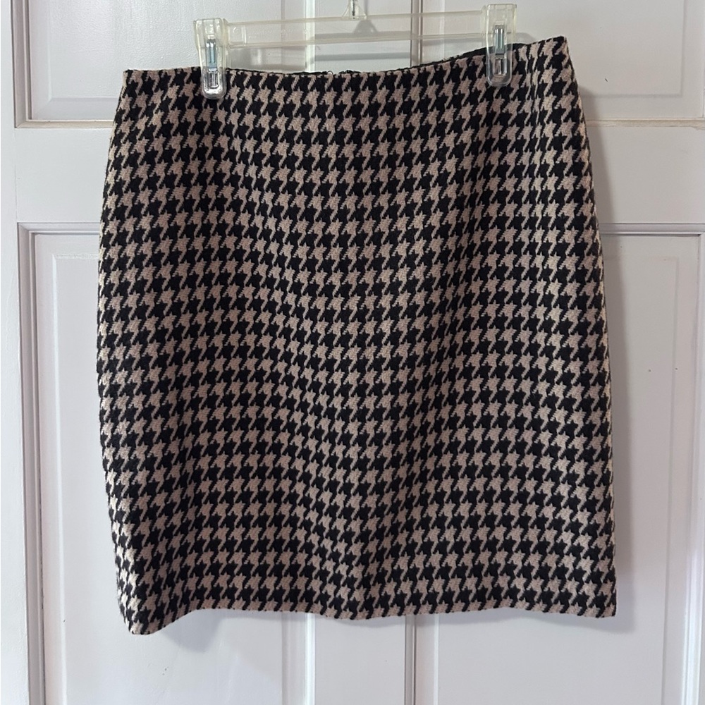 Talbots Tan and Black Wool Skirt Knee-length